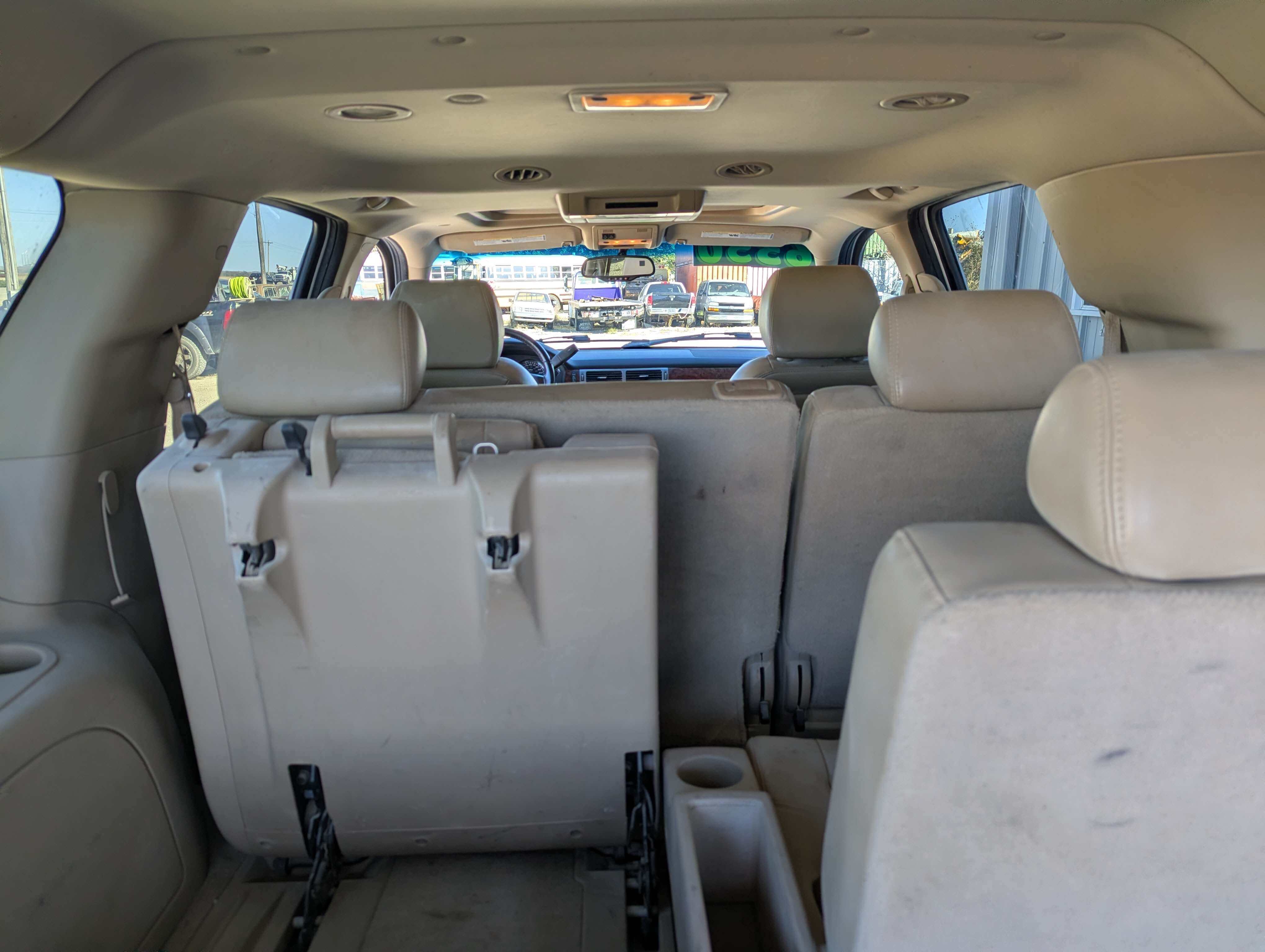 2007 Chevy Suburban LT 