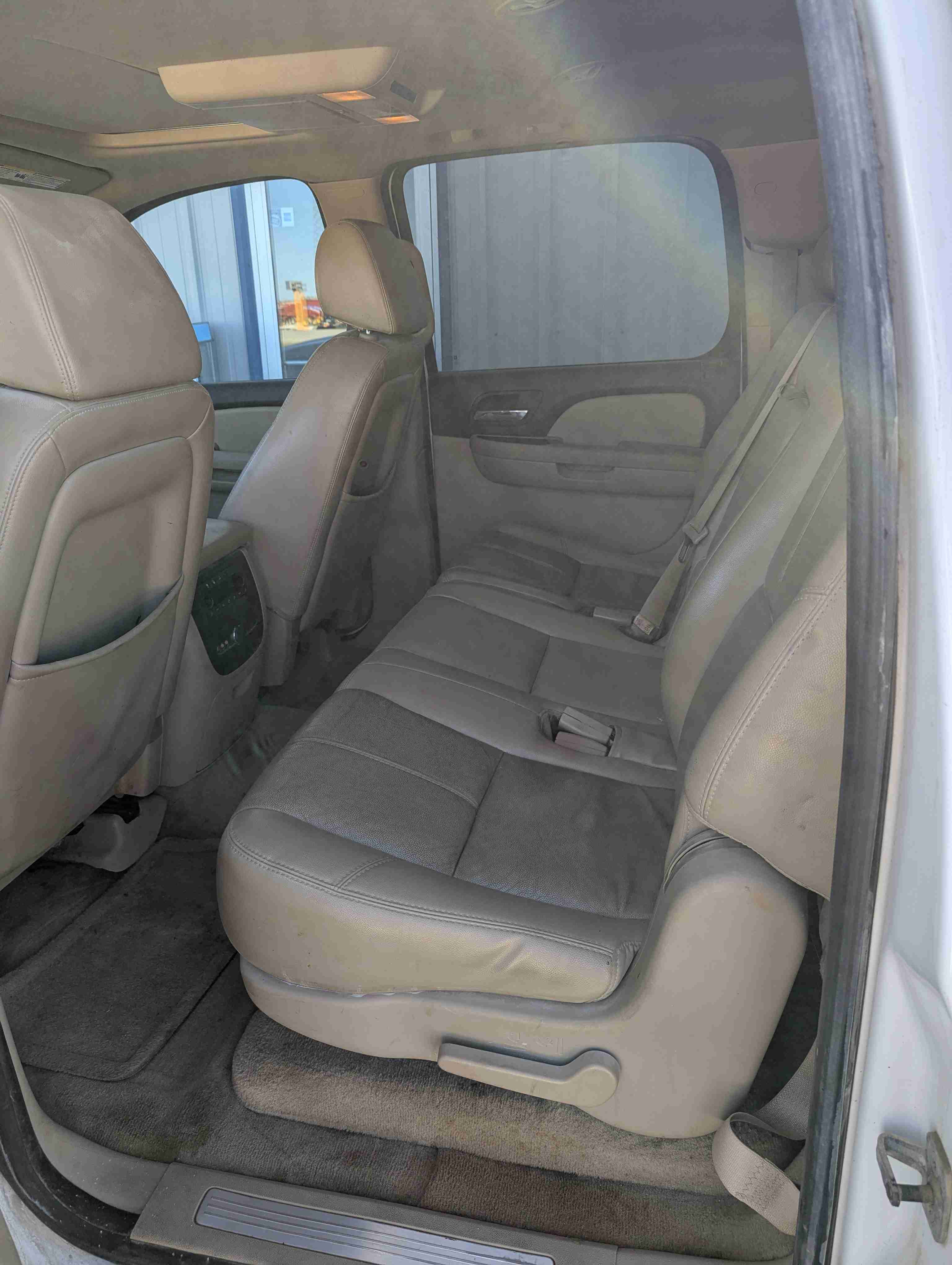 2007 Chevy Suburban LT 