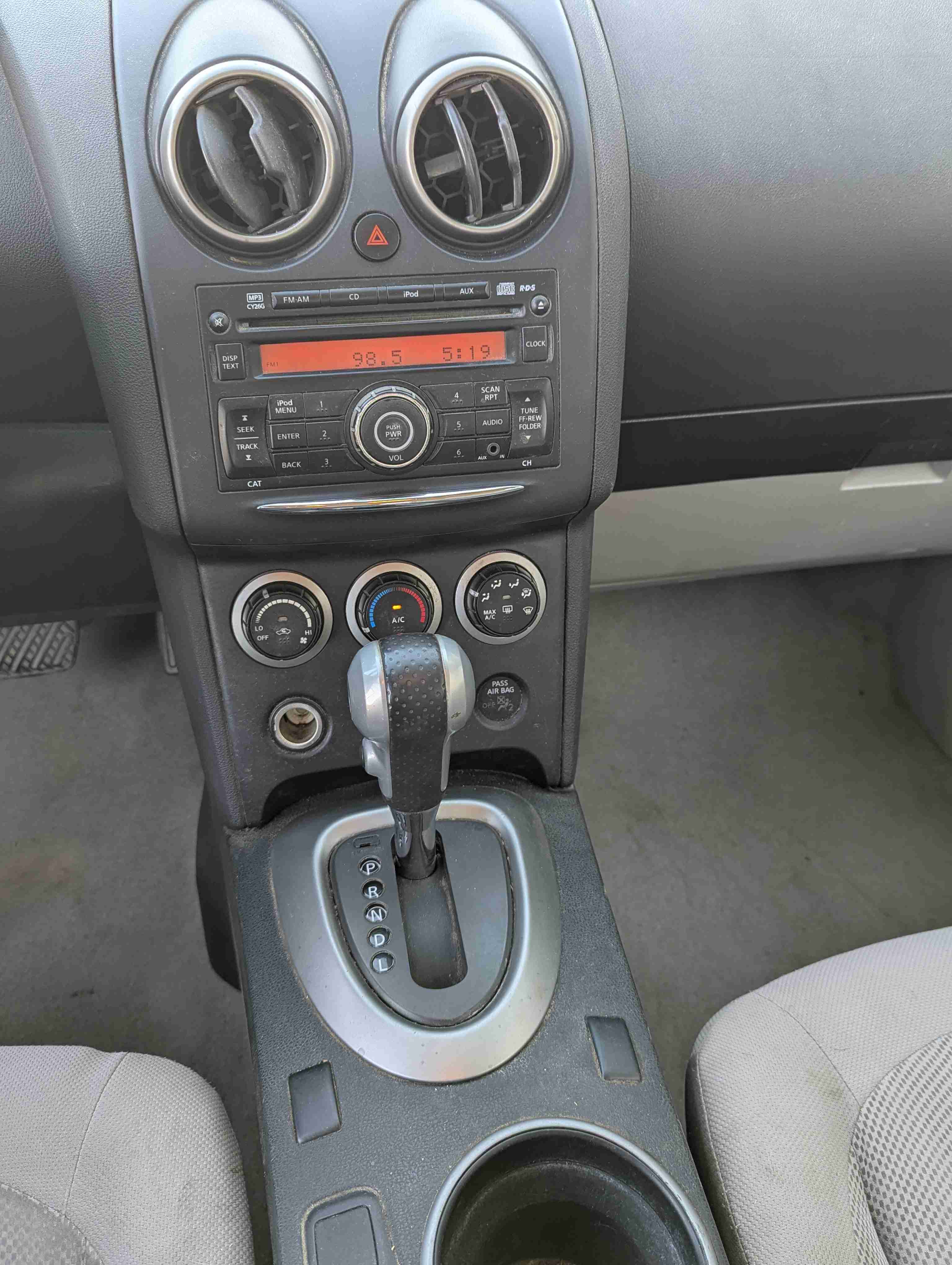 2014 Nissan Rogue Select